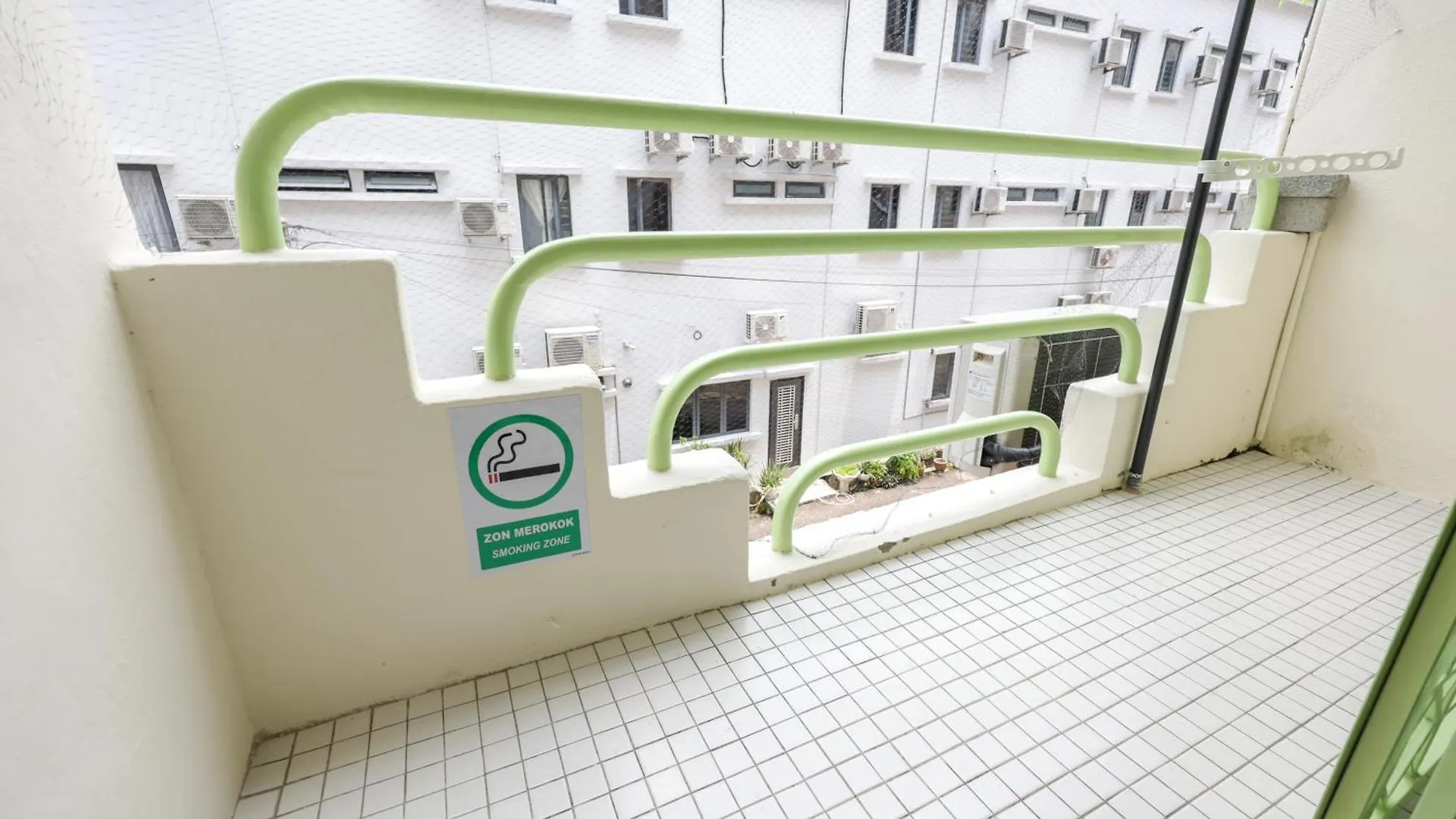 Apartment Lucky Cat Homes , Arcade Machine, Tvbox Majong , Big Moon Malacca